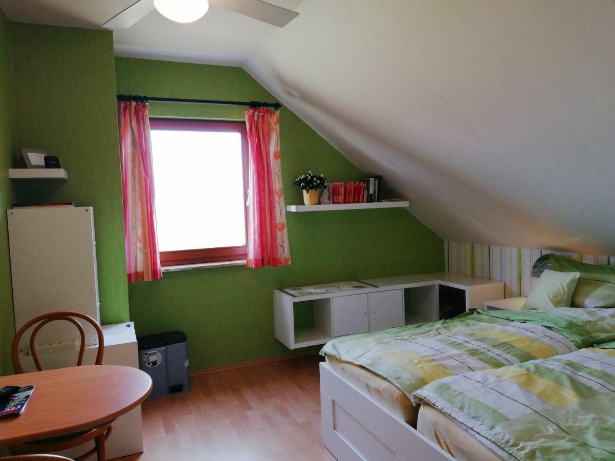 Privatzimmer Mit Aussicht ピルナ エクステリア 写真